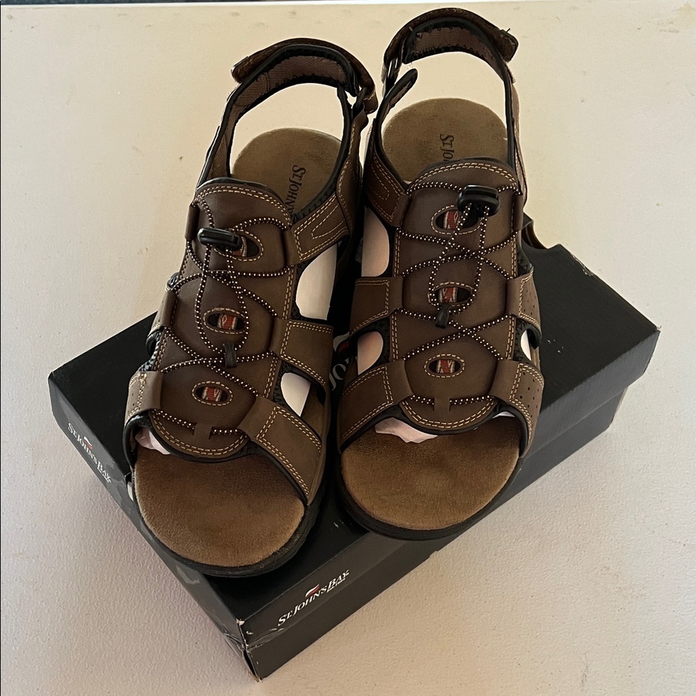 NWT St. John's Bay Oasis Brown‎ Footwear Size 13M